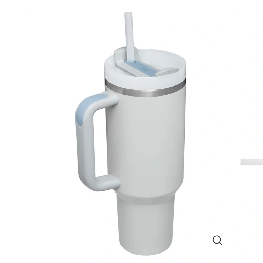 STANLEY The Quencher H2.0 Flowstate Tumbler in Fog. Brand new limited release - Picture 2 of 2